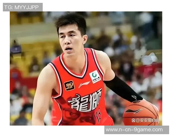 郭艾伦半场表现出色8投4中斩获10分3篮板1助攻压哨三分惊艳全场