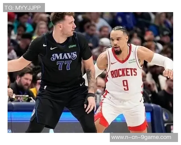 狄龙上半场表现抢眼15投8中砍下18分助球队奋战老东家